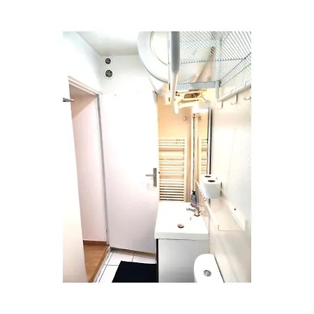 Apartament Entier 2-3 P *